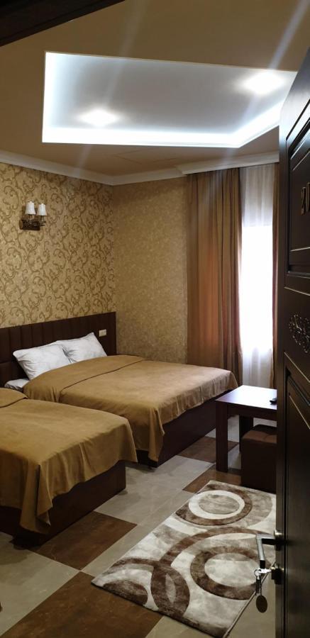 Khrchit Hotel Martuni ภายนอก รูปภาพ