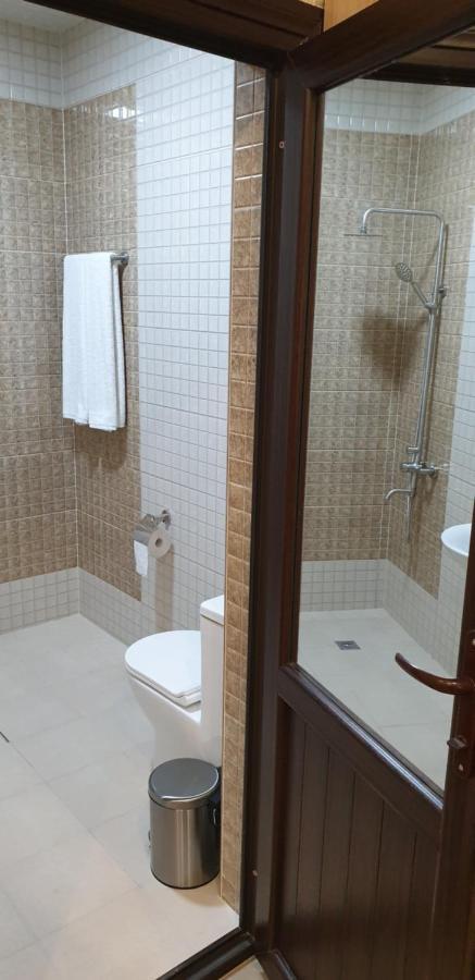 Khrchit Hotel Martuni ภายนอก รูปภาพ